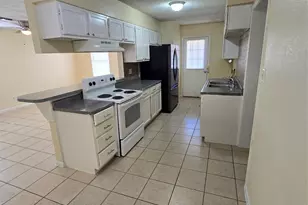 208 NW River Rd, Martindale, TX 78655 - Photo 4