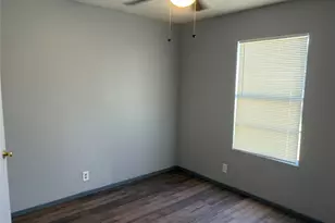 8710 Piney Point Dr, Austin, TX 78729 - Photo 12