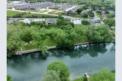 1049 River Terrace, New Braunfels, TX 78130 - Photo 2