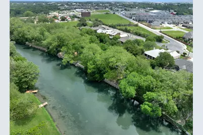 1049 River Terrace, New Braunfels, TX 78130 - Photo 12