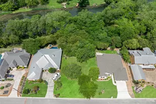 1049 River Terrace, New Braunfels, TX 78130 - Photo 6