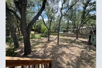 134 E Hillcrest Drive, San Marcos, TX 78666 - Photo 6
