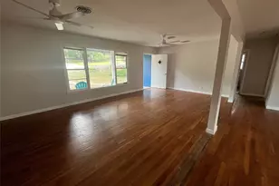 134 E Hillcrest Dr, San Marcos, TX 78666 - Photo 8