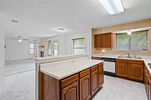 7100 Pine Bluffs Trail, Austin, TX 78729 - Photo 10