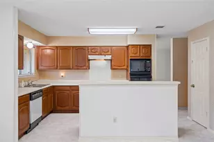 7100 Pine Bluffs Trail, Austin, TX 78729 - Photo 12