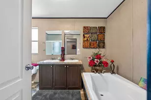 175 Las Estancias Dr, Cedar Creek, TX 78612 - Photo 8