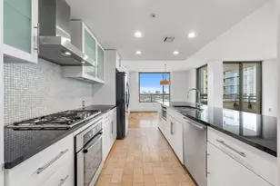 300 Bowie St, Austin, TX 78703 - Photo 8