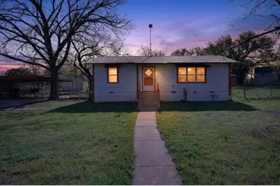 707 Brown Street, Lampasas, TX 76550 - Photo 2