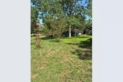 1411 Pecan Shores, Smithville, TX 78957 - Photo 6