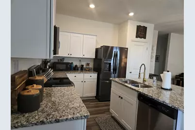 107 Gray Fox Loop, Hutto, TX 78634 - Photo 10