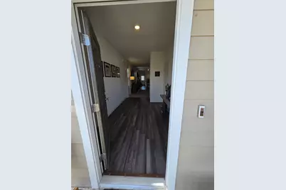 107 Gray Fox Loop, Hutto, TX 78634 - Photo 2