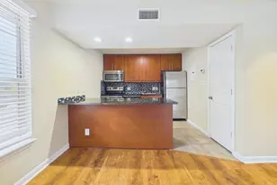 7685 Northcross Dr, Austin, TX 78757 - Photo 2