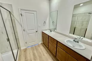 127 Holmby Dr, Hutto, TX 78634 - Photo 4