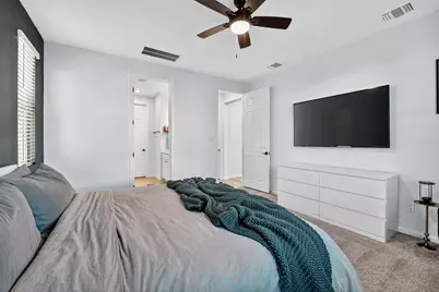 637 Seabiscuit Drive, Jarrell, TX 76537 - Photo 16