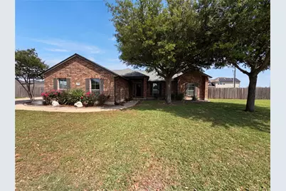 116 San Jacinto, Hutto, TX 78634 - Photo 1