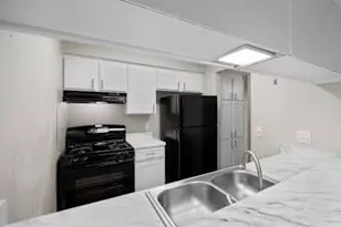 8810 Tallwood Dr, Austin, TX 78759 - Photo 16