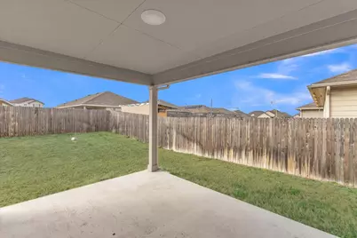 13800 Dismuke Drive, Manor, TX 78653 - Photo 32