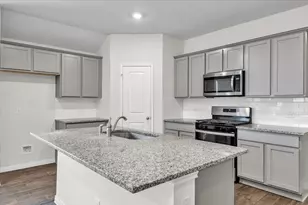 13800 Dismuke Dr, Manor, TX 78653 - Photo 16