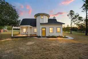 245 Country Ln, McDade, TX 78650 - Photo 1