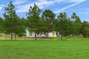 245 Country Ln, McDade, TX 78650 - Photo 4
