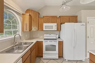 125 Barton Rd, San Marcos, TX 78666 - Photo 14