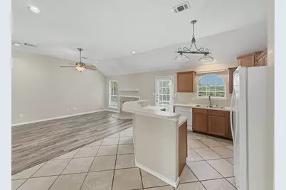 125 Barton Road, San Marcos, TX 78666 - Photo 10