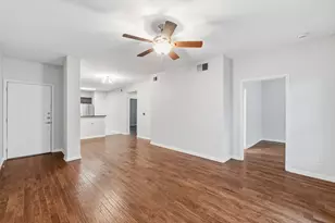 6810 Deatonhill Dr, Austin, TX 78745 - Photo 6