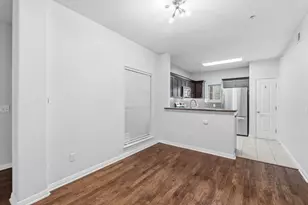 6810 Deatonhill Dr, Austin, TX 78745 - Photo 8