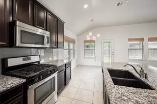 2822 Garlic Creek Dr, Buda, TX 78610 - Photo 14