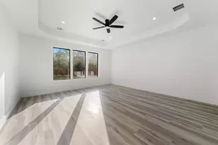 301 N Cougar Ave, Cedar Park, TX 78613 - Photo 16