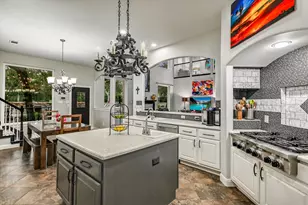 8802 Westminster Glen, Austin, TX 78730 - Photo 12