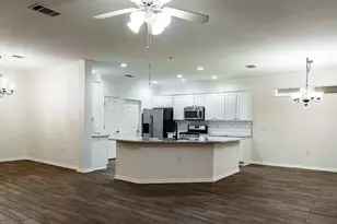 124 Dewberry Dr, Georgetown, TX 78633 - Photo 10