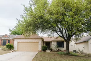 124 Dewberry Dr, Georgetown, TX 78633 - Photo 2