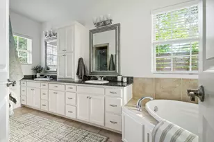 1105 Travis Heights Blvd, Austin, TX 78704 - Photo 14