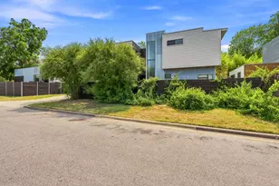 3700 Garden Villa Ln, Austin, TX 78704 - Photo 2