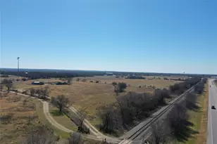 915 State Hwy 95 Hwy N, Elgin, TX 78621 - Photo 2