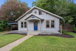503 Short St, Smithville, TX 78957 - Photo 2