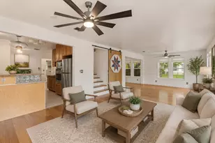 503 Short St, Smithville, TX 78957 - Photo 4