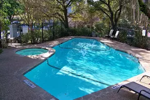 802 S 1st St, Austin, TX 78704 - Photo 16