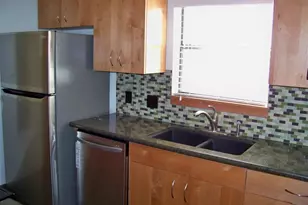 802 S 1st St, Austin, TX 78704 - Photo 2