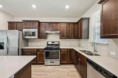401 Yorktown Street, Georgetown, TX 78633 - Photo 8