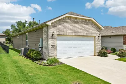 401 Yorktown Street, Georgetown, TX 78633 - Photo 38