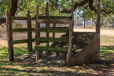 249 Eureka Lane, Fredericksburg, TX 78624 - Photo 30