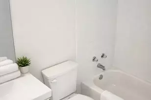 415 W 39th St, Austin, TX 78751 - Photo 4