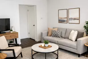 415 W 39th St, Austin, TX 78751 - Photo 2