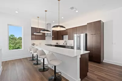 5201 E Martin Luther King Jr Boulevard #7103, Austin, TX 78721 - Photo 1