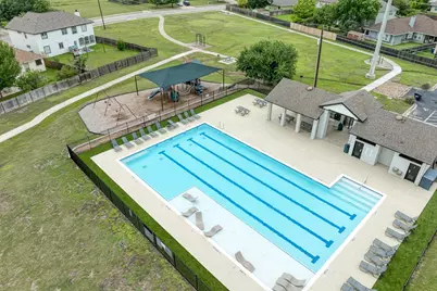 125 Holland Street, Hutto, TX 78634 - Photo 40