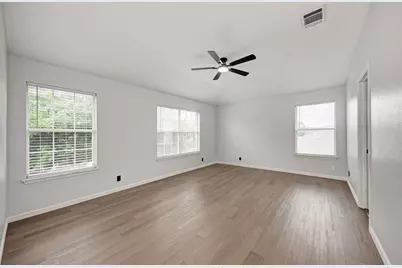 125 Holland Street, Hutto, TX 78634 - Photo 26