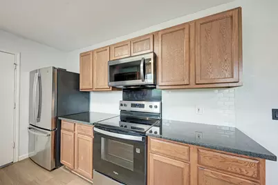125 Holland Street, Hutto, TX 78634 - Photo 20