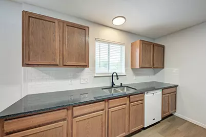 125 Holland Street, Hutto, TX 78634 - Photo 18